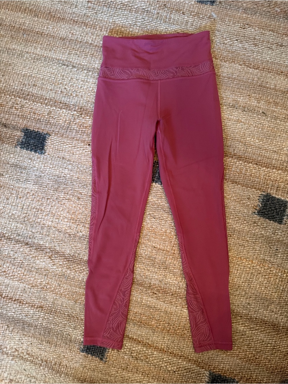 Athleta Luxe Mesh 7/8 tight